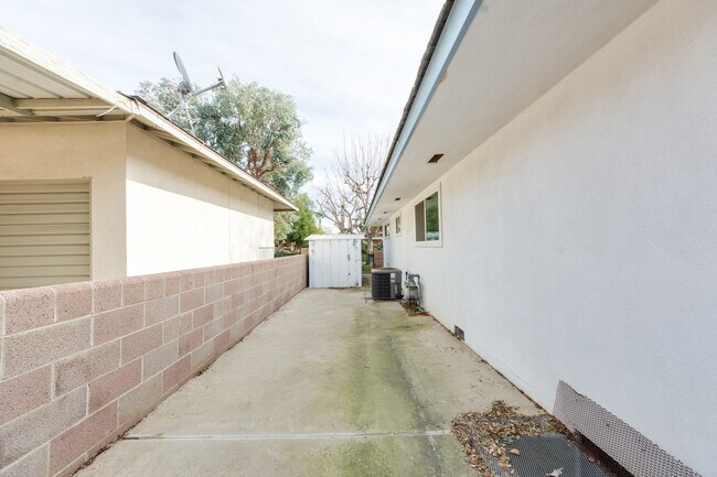 Foto del edificio - 3105 Barnett St
