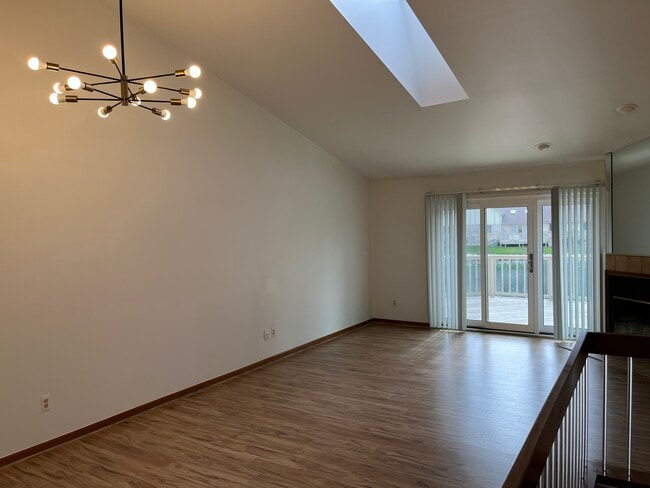 Foto del edificio - 43389 Riverbend Blvd