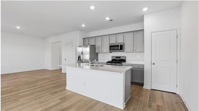 Building Photo - 38 Buck Crk Ln