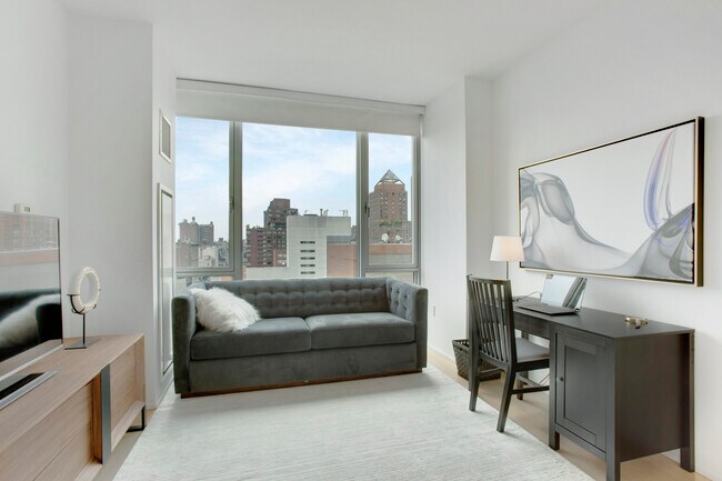 Building Photo - 110 3rd Ave