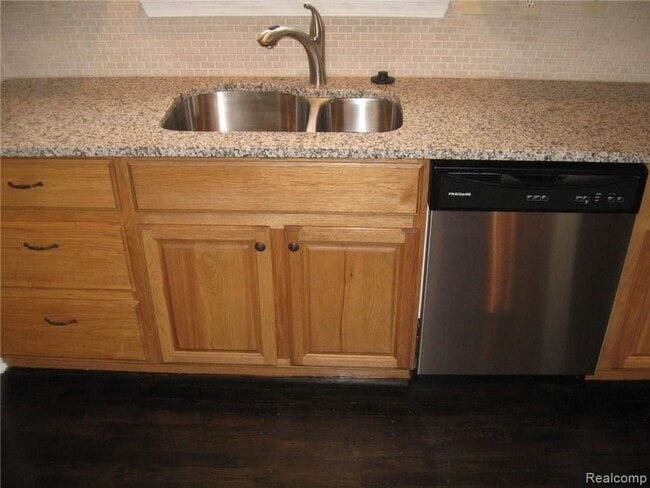 Building Photo - Remodeled Home