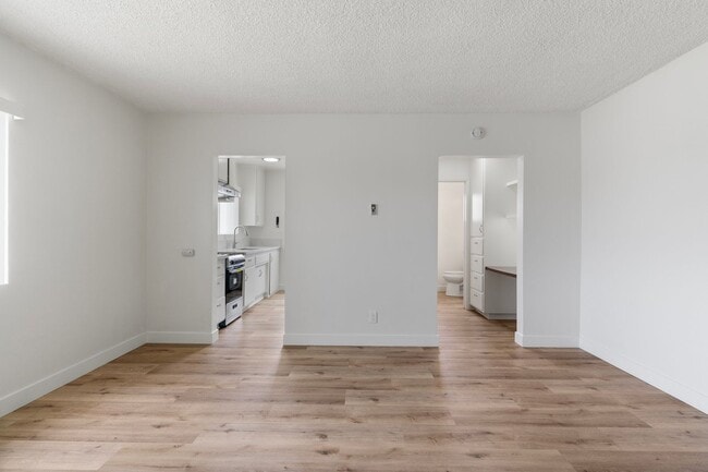 Building Photo - 1230 Hillandale