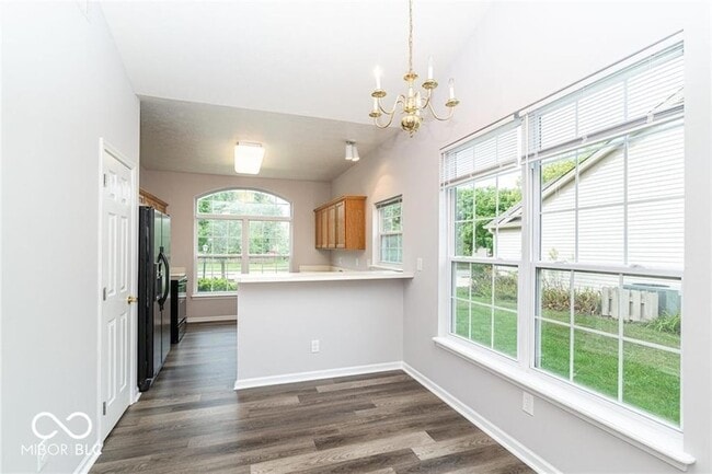 Building Photo - 10272 Lakeland Dr