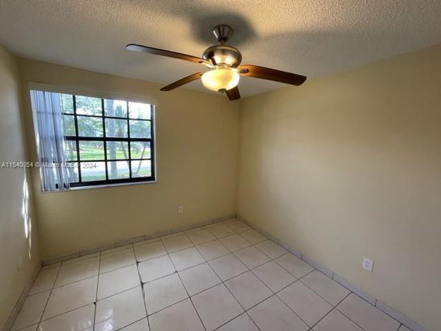 Foto del edificio - 1200 N Liberty Ave