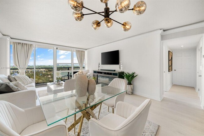 Foto del edificio - 600 Northeast 36th Street Apt #1414, Miami...