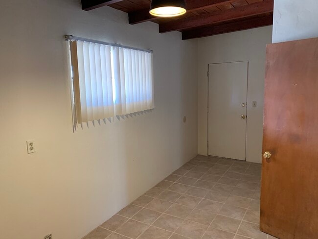 Building Photo - 2551 N Winstel Blvd