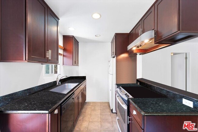 Foto del edificio - 968 Larrabee St