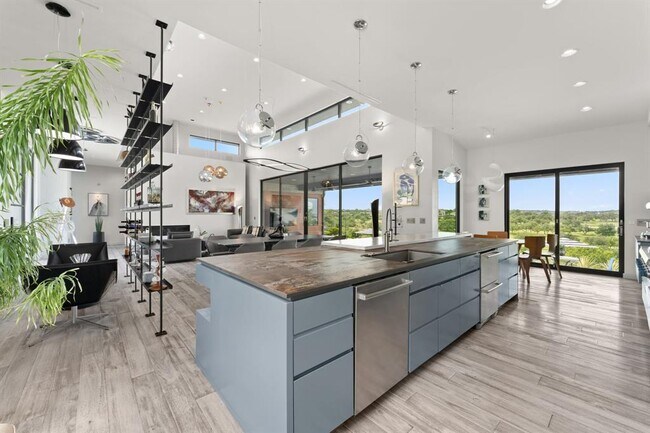 Foto del edificio - 12625 Maidenhair Ln