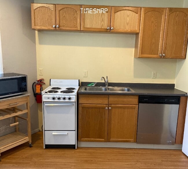 Building Photo - 103 Dryden Rd