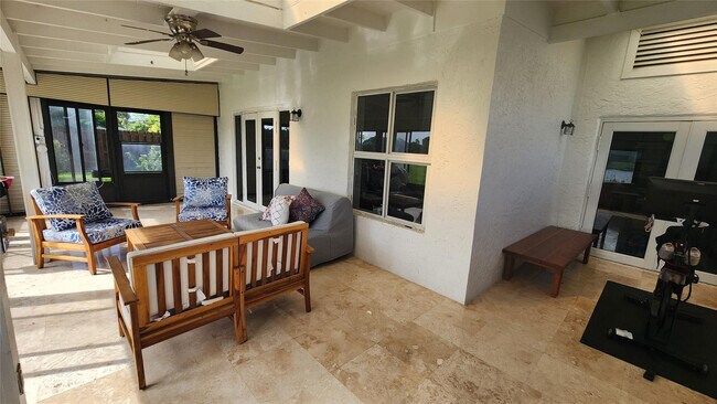 Foto del edificio - 2111 NW 12th St