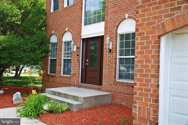 Building Photo - 14906 Dennington Dr