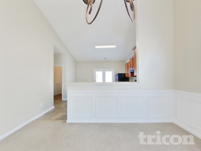 Foto del edificio - 1427 Wilshire Way