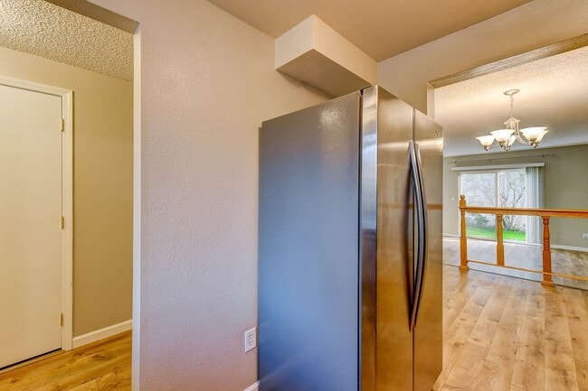 Building Photo - ”Water/Sewer/Trash and parking included in rent!