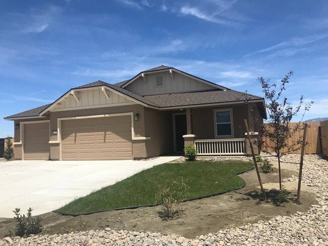 Building Photo - 3/2/2 Beautiful Home In Gardnerville Locat...