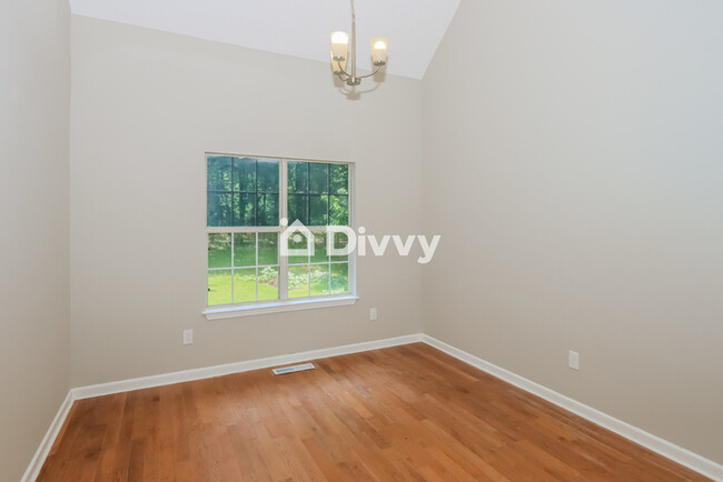 Building Photo - 719 Country Lake Ct