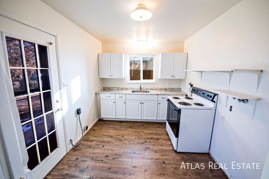 Foto principal - Recently remodeled 1 Bed 1 Bath Unit! Bran...