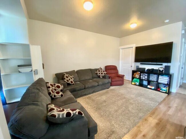 Foto del edificio - 2 bedroom in Eagle Mountain UT 84005