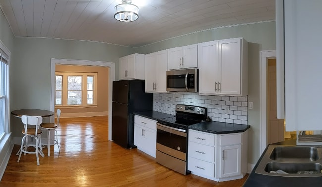 Building Photo - 25 Hampden Pl