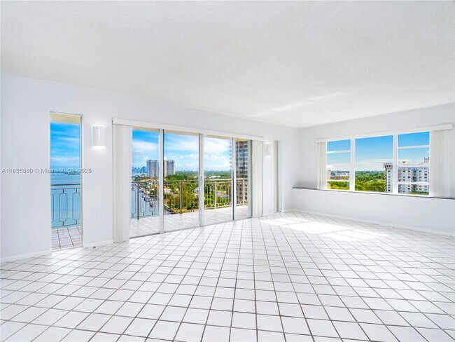 Foto del edificio - 11111 Biscayne Blvd