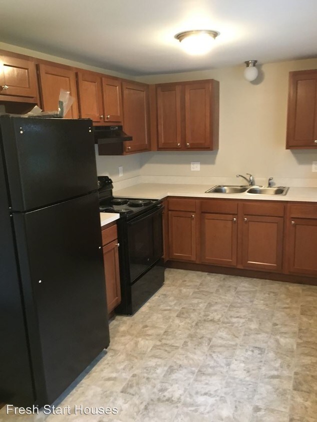 Building Photo - 3 br, 1 bath House - 103 Ivon Dr