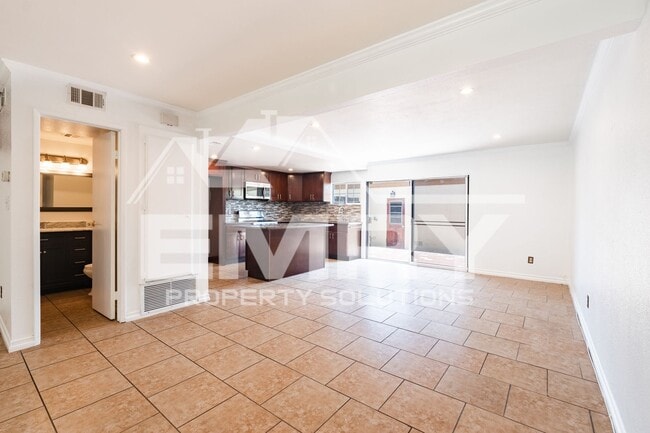 Building Photo - 9781 Karmont Ave