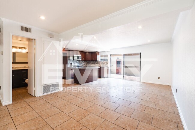 Foto del edificio - 9781 Karmont Ave