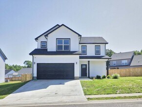 Building Photo - 307 Lugano Ln