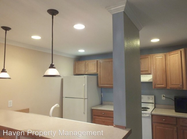 Foto del edificio - 4316 W Lake Sammamish Pkwy SE