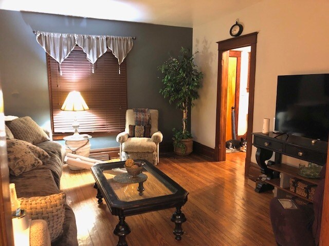 Foto del edificio - 305 Oak St