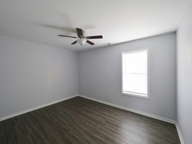 Building Photo - 1477 Peregrine Dr