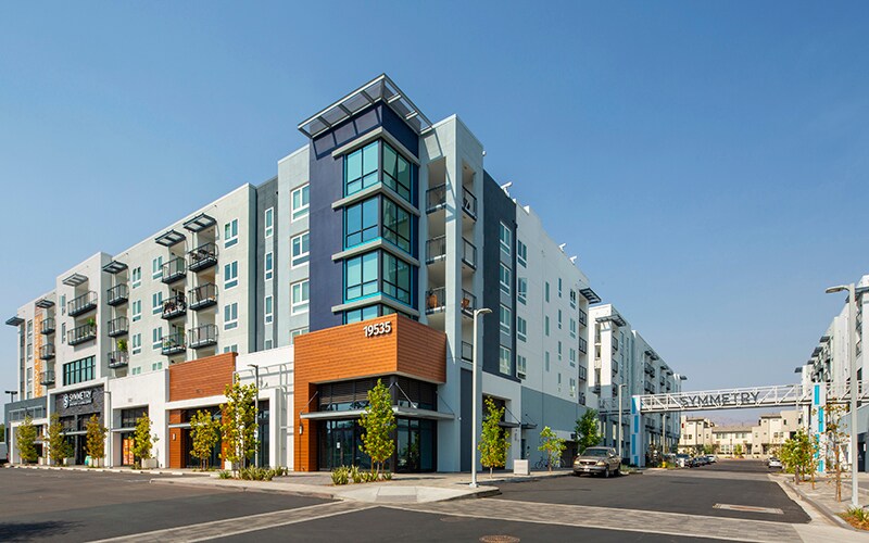 Symmetry Apartments in Northridge, CA Westside Rentals