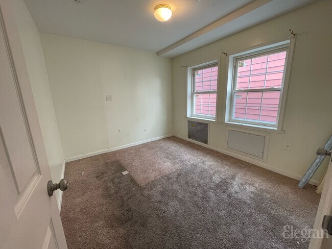 Foto del edificio - 509 E 88th St