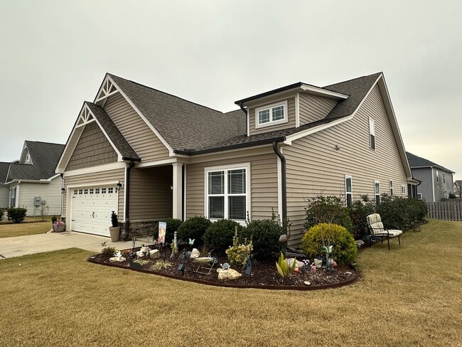 Building Photo - 335 National Dr