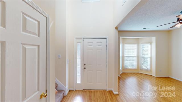 Building Photo - 8815 High Chase Ln