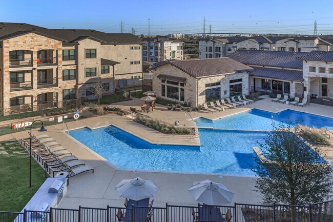 Apartamentos Agora Stone Oak — foto de la comunidad - Agora Stone Oak