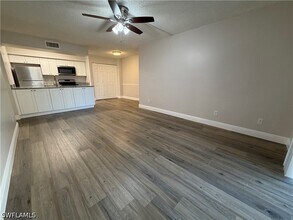 Building Photo - 5307 Summerlin Rd
