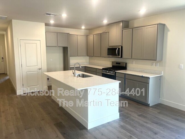 Building Photo - 6182 Lazy Mdw Wy
