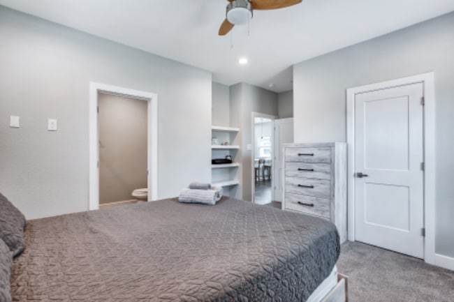 Foto del edificio - 144 W 5th St