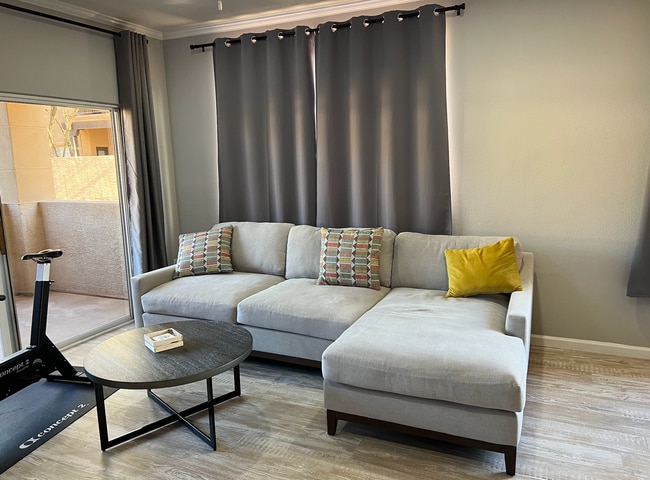 Two Bedrooms/One Bath - Great Location! - Two Bedrooms/One Bath - Great Location! Apartment