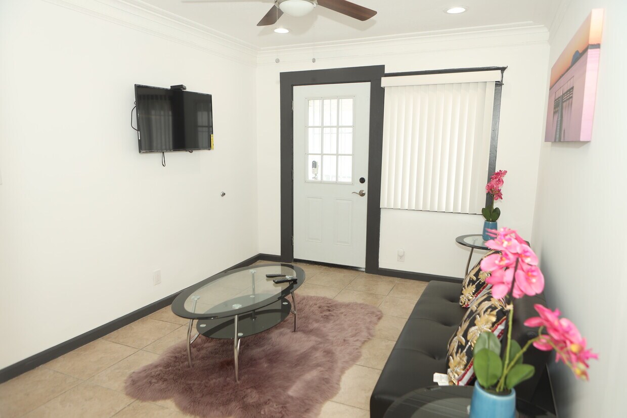 1163 W 38th St, Los Angeles, CA 90037 Apartments 1163 W 38th St Los