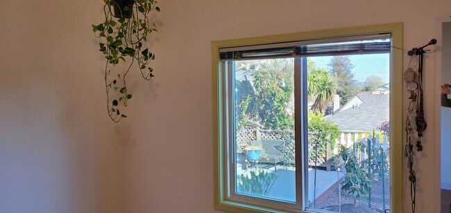 Foto del edificio - 2700 Rawson St