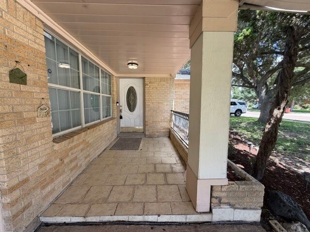 Foto del edificio - 402 Dunwick Ln