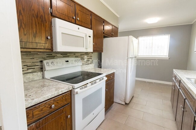 Building Photo - 3810 Nandena Dr