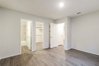Building Photo - 13425 Musky Dr
