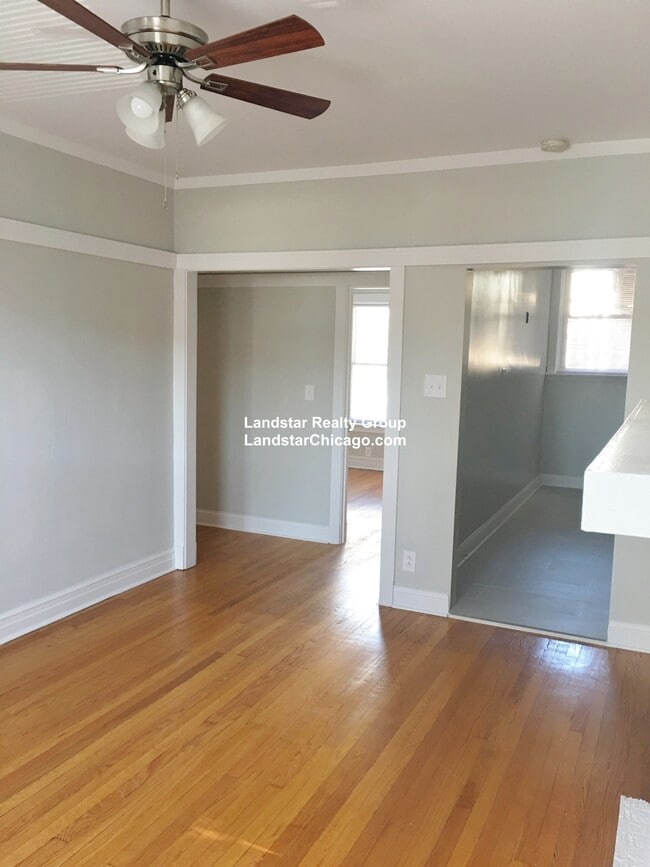 Building Photo - 1604 W Olive Ave