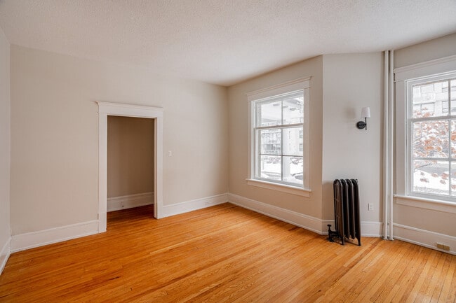 Building Photo - 120 Wurtemburg
