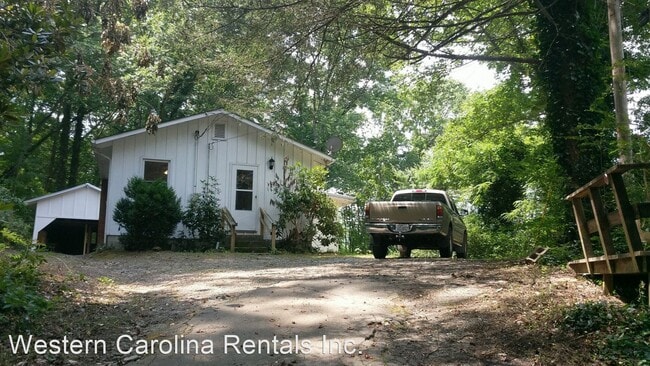 Building Photo - 2 br, 1 bath House - 202 Cane Creek Road