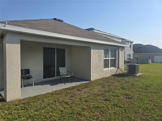 Building Photo - 36562 Silver Maize Dr