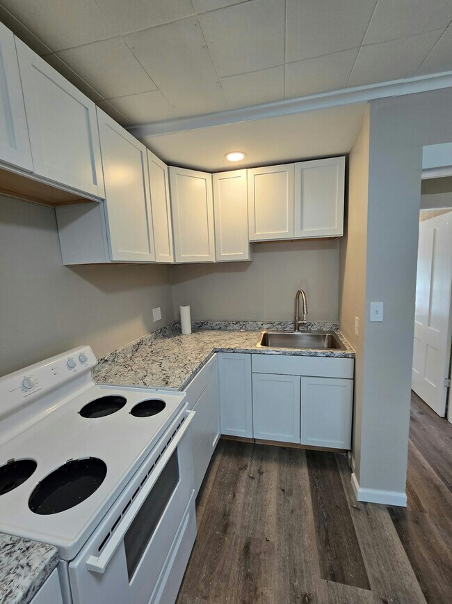 Foto del edificio - 36990 Division Rd