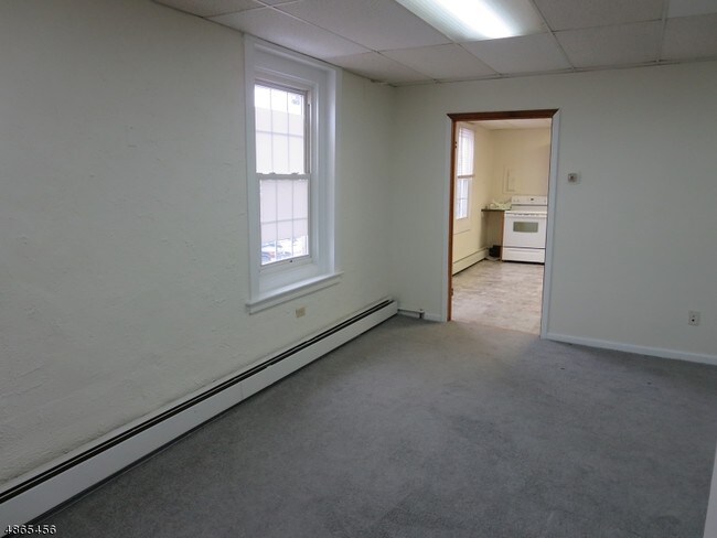 Building Photo - 6 Kelly Pl